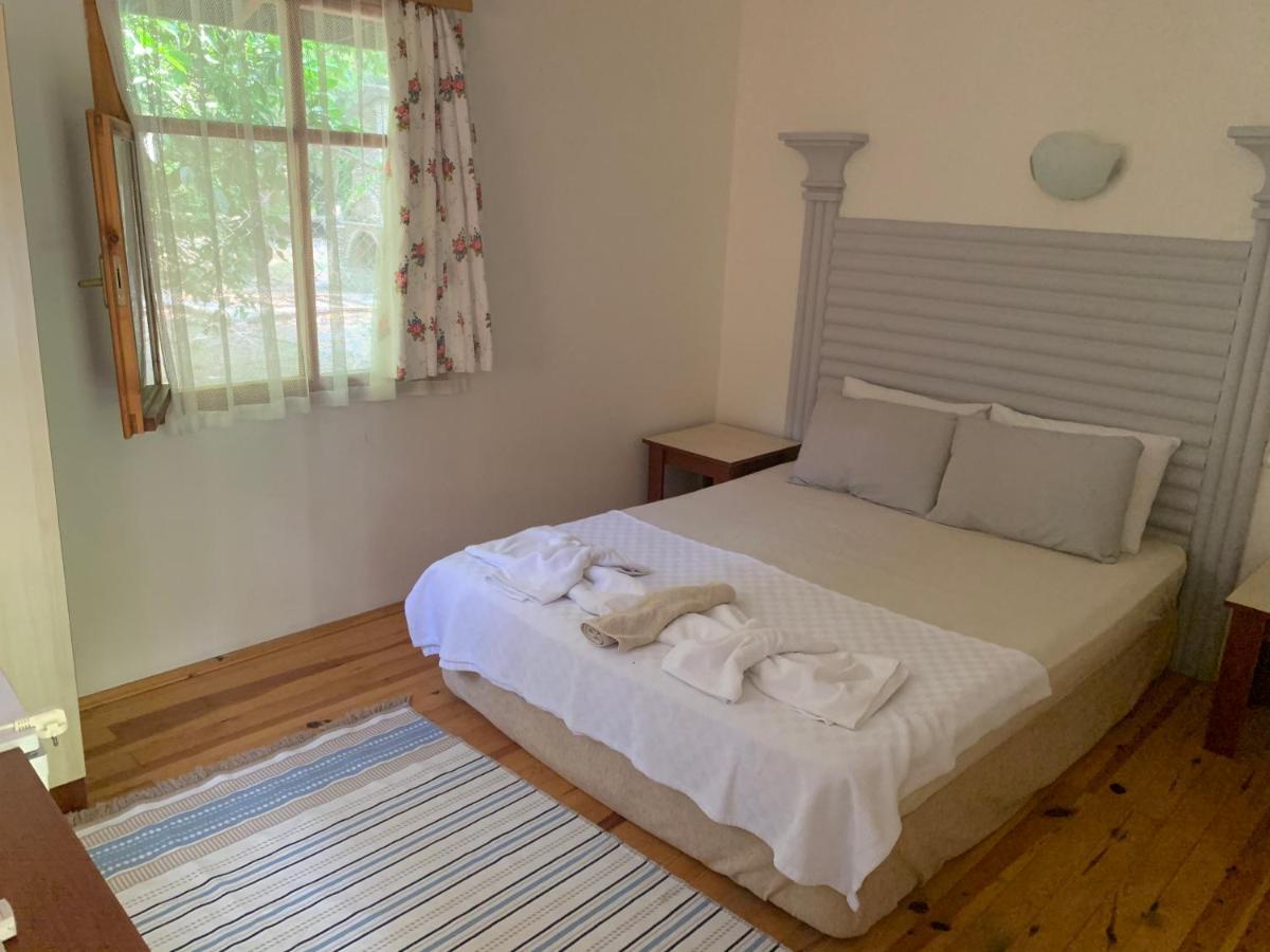 Adabella Pension Чирали Экстерьер фото