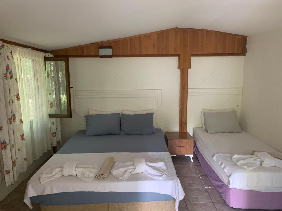 Adabella Pension Чирали Экстерьер фото