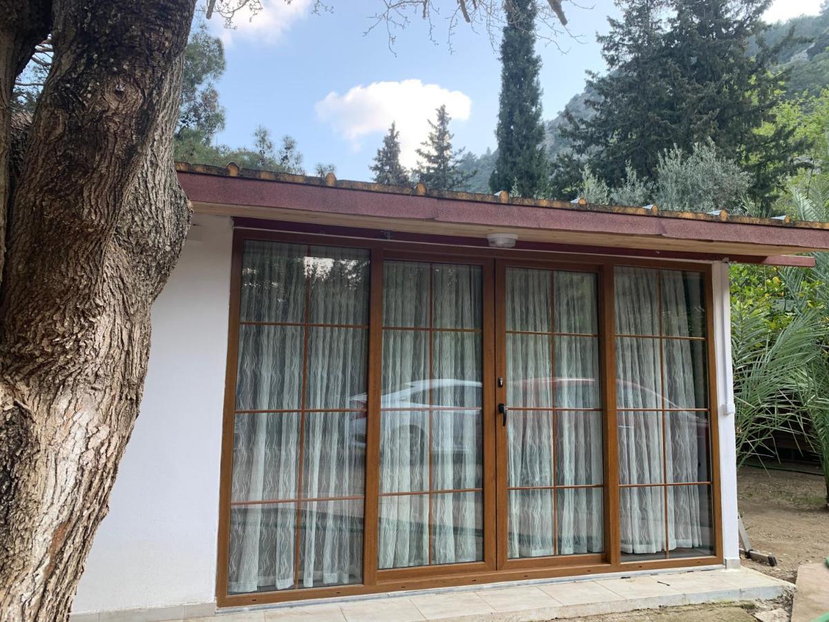 Adabella Pension Чирали Экстерьер фото